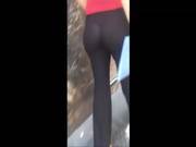 Secretaria Con Pantalon Pegadito Al Culo 