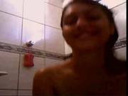 Morena Brasileira Novinha Tomando Banho E 