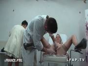 Ffm Cougar Sodomisee Par L Assistant Chez Le Gyneco Aux Gros Seins