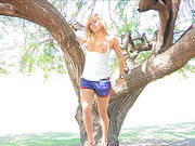 Solo Teen In Shorts In Outdoor Amateur Masturbation Porn Video