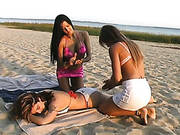 Playful Lesbians Masturbate Ah Others Shaved Pussies On The Beach