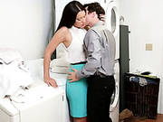 Alluring Housewife Gets Her Coochie Licked In Bathroom