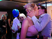 Sextractive Milfs Are Dancing Dirty In The Club