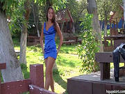 Slutty Teen Likes Posing In Outdoor