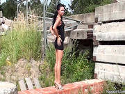 Arousing Teen Poses Her Naughty Forms