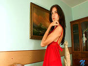 Amazing Brunette Gives Amazing Solo