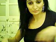 Black Haired Latina Babe Shows Her Curvy Ass Online