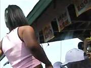 Kewl Ghetto Butt On Display