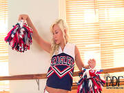 Sensual Blonde Enjoys Deep Fingering