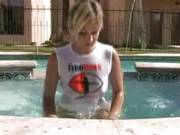 Lia 19 Gets All Wet