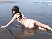 Divine Japanese Babe Akiko Seo Plays In Water Wearing Steamy Bikini
