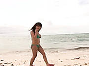 Sexy Teen Chick Mai Nishida Wants To Go To The Beach