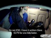 Taxi Charges Girl A Ridicilous Amount And She Has To Find A Way To Pay Him