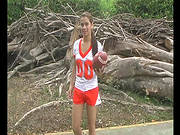 Sporty Brunette Is Playing With Her Cunt Outdoors