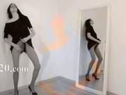 Hot 18yo Girl Fingering In Front Of Mirorr