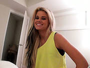 Outaregously Beautiful Blonde Jessa Rhodes Gives Amazing Blowjob On Pov Vid