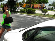 Car Sucking Head Does Her Best Serving Her Client