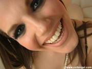 Booty Chick Bobbi Starr Giving A Nasty Blowjob
