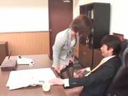 Sweet Teen Loves To Seduce Her Boss 