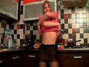 Hot Kitchen Show Off Time