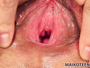 Chubby Face Slut Emi Honada Rubbing Her Clit In A Car And Later Demostrating Her Huge Hole