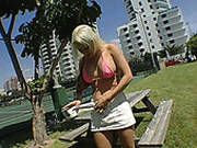 Slender Blond Chick With Slim Waist And Jaw Dropping Big Butt