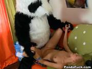 Nude Teen Girl Wants Strap On Sex With Bear
615