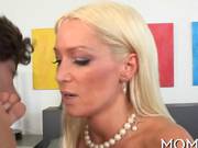 Erotic Threesome Drilling Blowjob 2