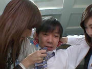 Yuna Shiratori And Ichika Kanhata Gets Fucked In Hardcore Threesome