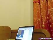 Web Cam Model Vibrate Her Tight Kitty With Hitachi Toy
