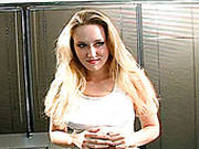 Sex Hungry Blondie In Jeans Suit Eagers To Suck Staff Cock Of Her Boss