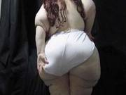 Pearadise Ssbbw Undressing Her Ultra Wide Ass
100