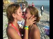 Wild Party Girls Back In Action
6000