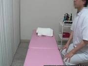 Young Wife Massage Orgasm Part 1
1200