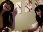 Jazz And Minnie Amateur Asian Cam Girls Lesbian Show 3