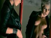 Mysterious Babe Masturbates With Vibrator