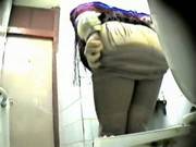Pissing 4415 V