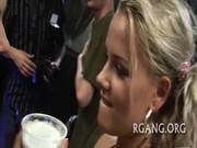 Fellows Bang Cute Chicks