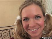 Chick Gets Her Muff Stretched