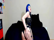 Solo Masturbating Babe Posing On Cam