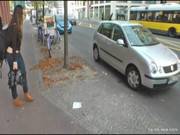 Mitfickzentrale Wanita Tan