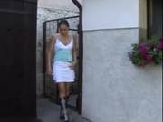 Kelly Masterbates In The Garden
1006