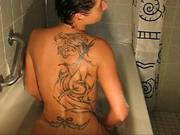 Beautiful Tattooed Babe Gets Fist Fucked In The Bath Tub
700