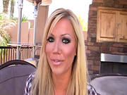 Voluptuous Beauty Plays Naughty In Solo
