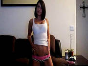 Sexy Brunette Posing Nude On Cam