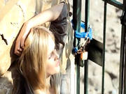 Incredible Blondie In Shoes Fingering -6
