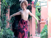 Exotic Teenie Pose And Dancing