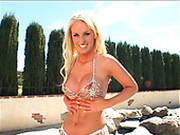 Sexy Bright Blondie Poses And Sucks A Stiff Hot Dick For Cum Outdoors