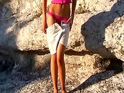 Debbie Likes Posing In Outdoor