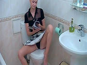 Blonde Goes Horny In Solo